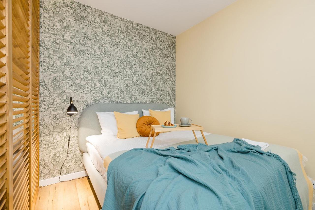 Shortstaypoland Sierakowskiego Apartment